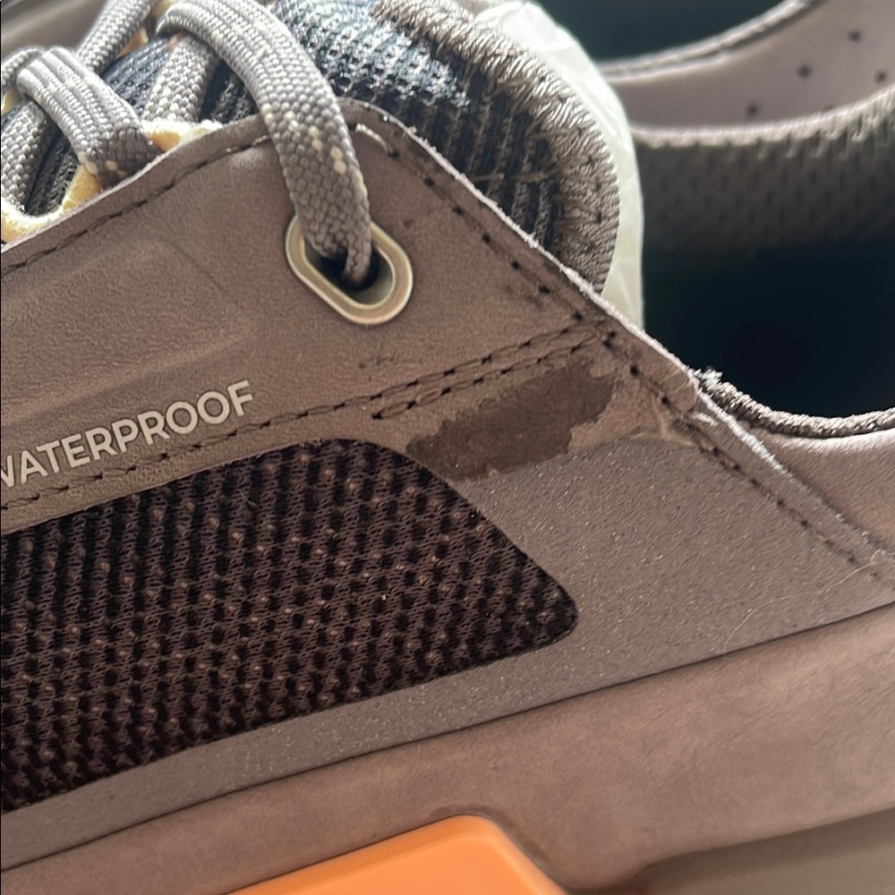 ECCO Women’s Sneakers - Picture 7 of 9